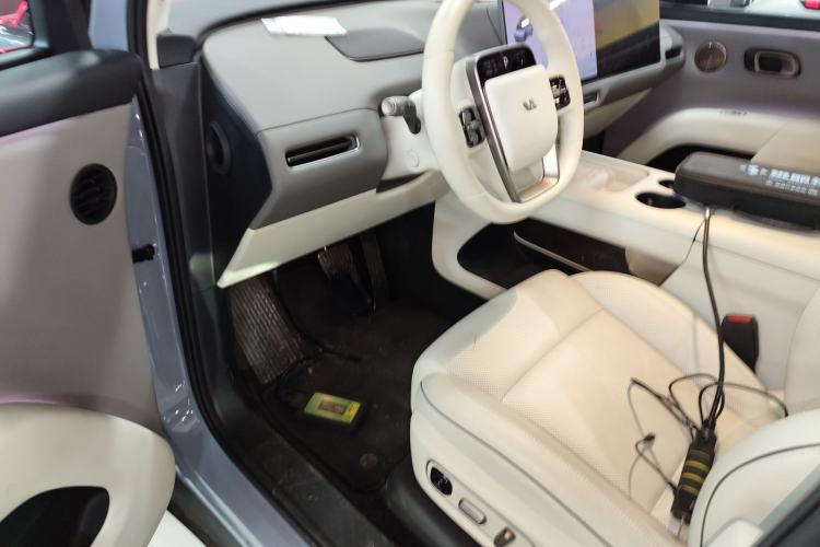 Used Li Auto i8 2025 Model Standard Version Driver Seat