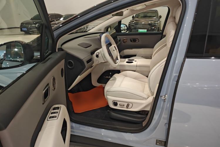 Used Li Auto i8 2025 Model Standard Version Driver Seat