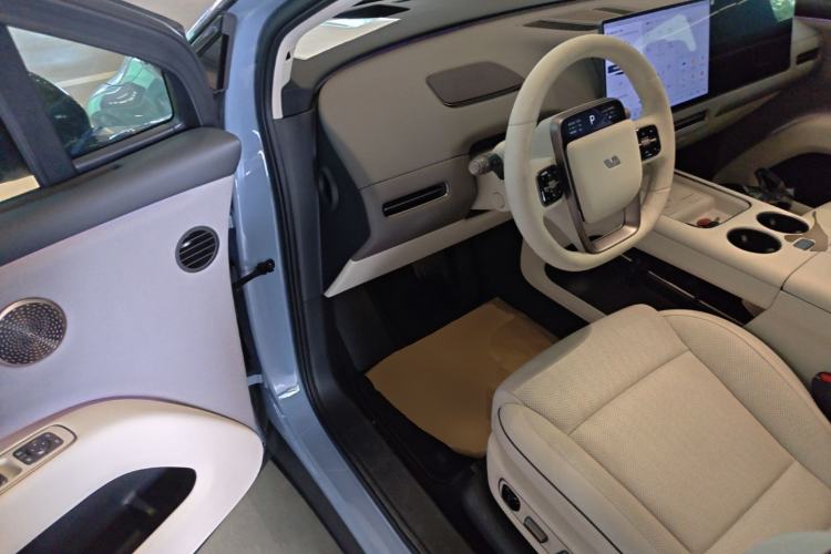 Used Li Auto i8 2025 Model Standard Version Driver Seat