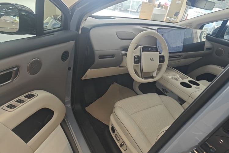 Used Li Auto i8 2025 Model Standard Version Driver Seat