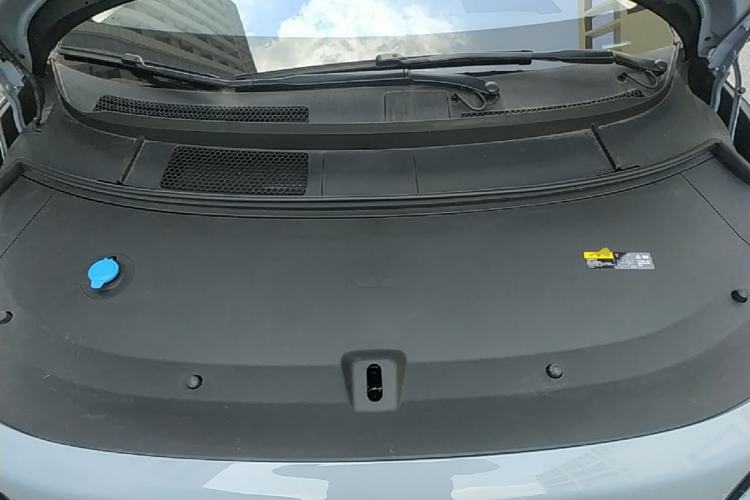 Used Li Auto i8 2025 Model Standard Version Engine Bay