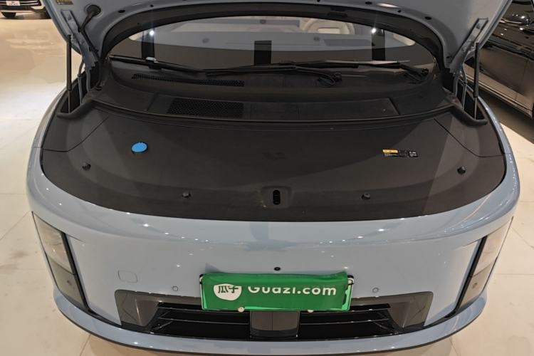 Used Li Auto i8 2025 Model Standard Version Engine Bay