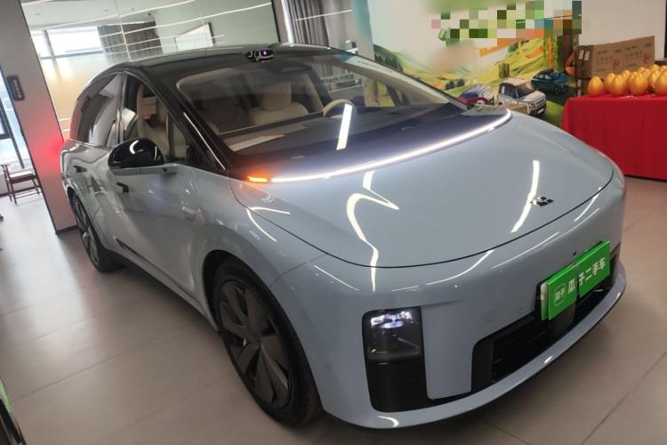 Used Li Auto i8 2025 Model Standard Version Exterior 1