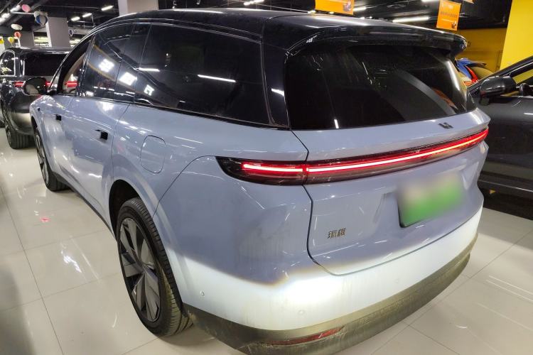 Used Li Auto i8 2025 Model Standard Version Exterior 2