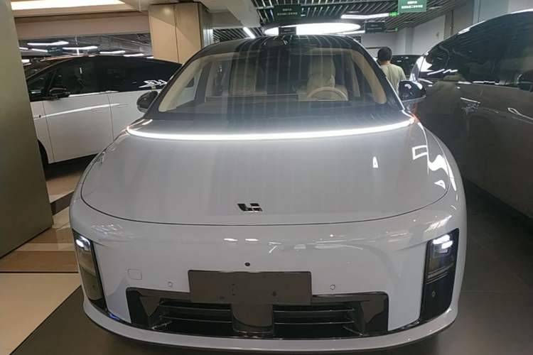 Used Li Auto i8 2025 Model Standard Version Front