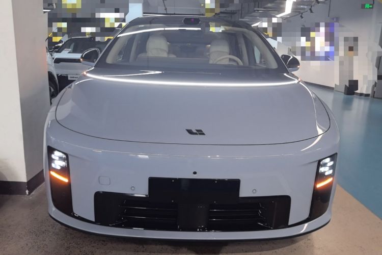 Used Li Auto i8 2025 Model Standard Version Front