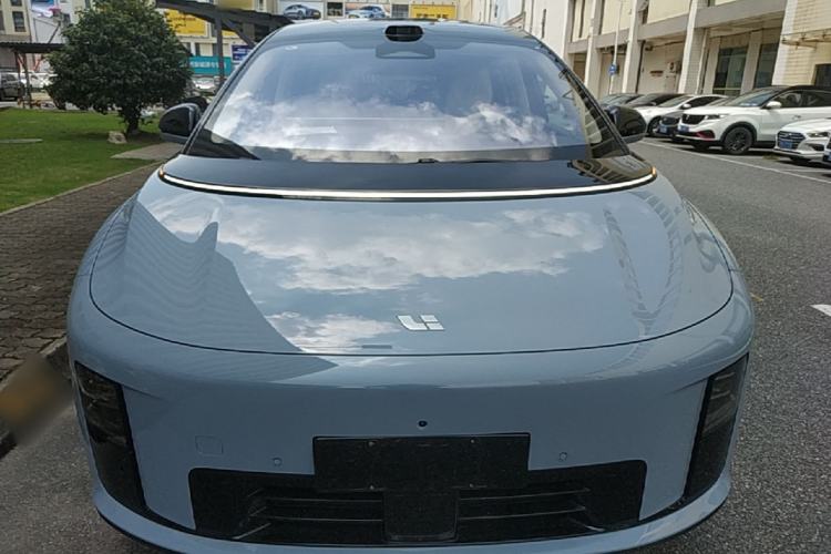 Used Li Auto i8 2025 Model Standard Version Front