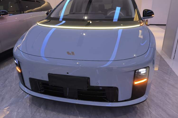Used Li Auto i8 2025 Model Standard Version Front