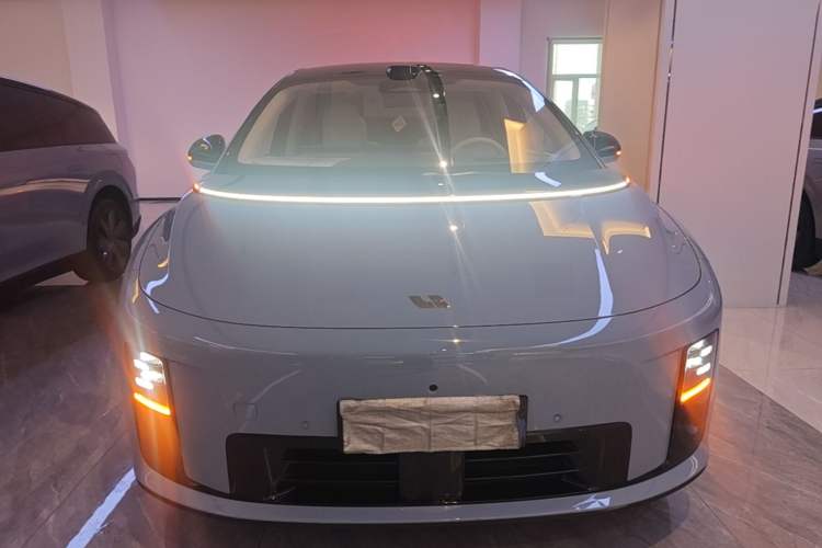 Used Li Auto i8 2025 Model Standard Version Front