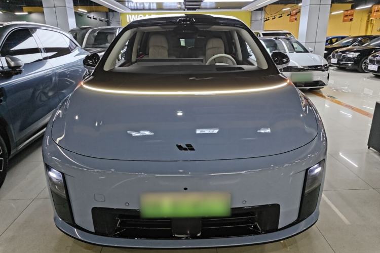 Used Li Auto i8 2025 Model Standard Version Front