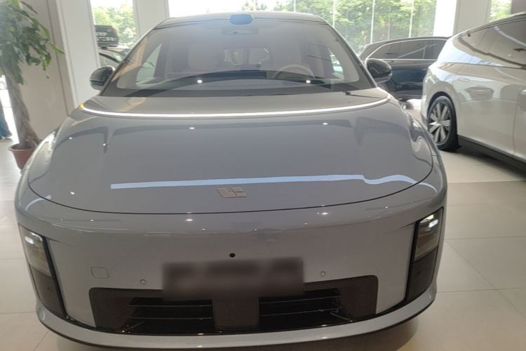 Used Li Auto i8 2025 Model Standard Version Front
