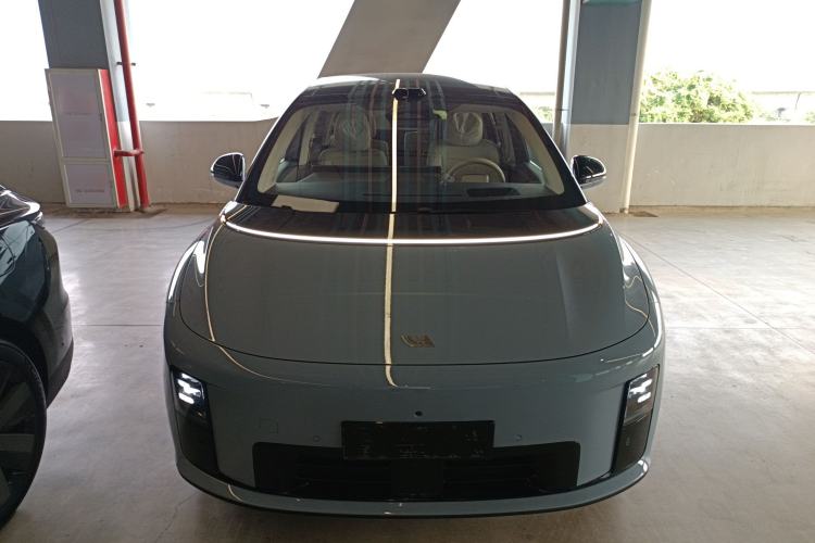 Used Li Auto i8 2025 Model Standard Version Front