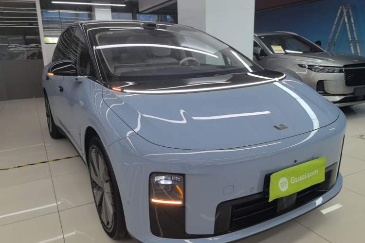 Used Li Auto i8 2025 Model Standard Version Front Right 45 Deg