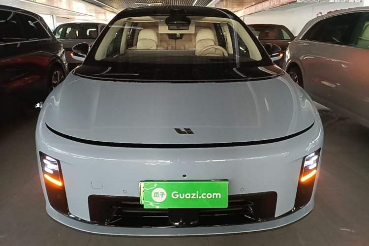 Used Li Auto i8 2025 Model Standard Version Front