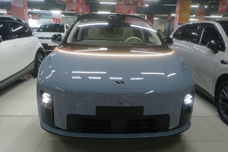 Used Li Auto i8 2025 Model Standard Version Front