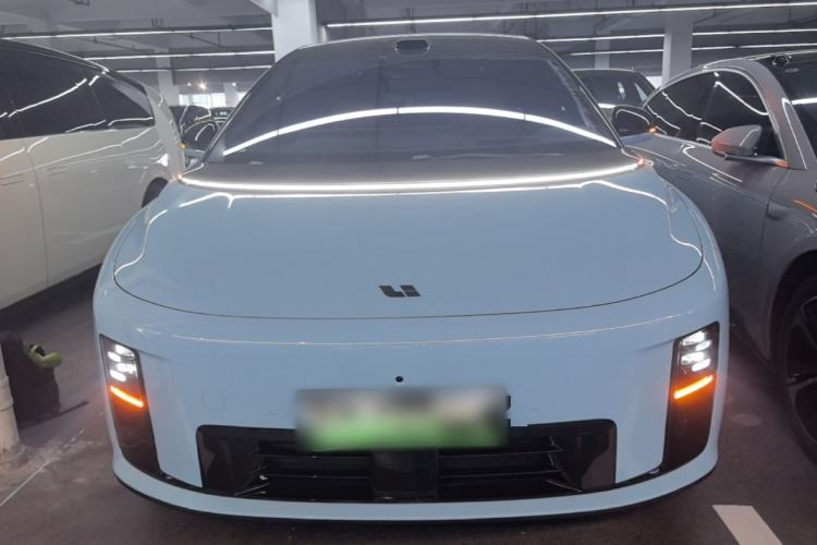 Used Li Auto i8 2025 Model Standard Version Front