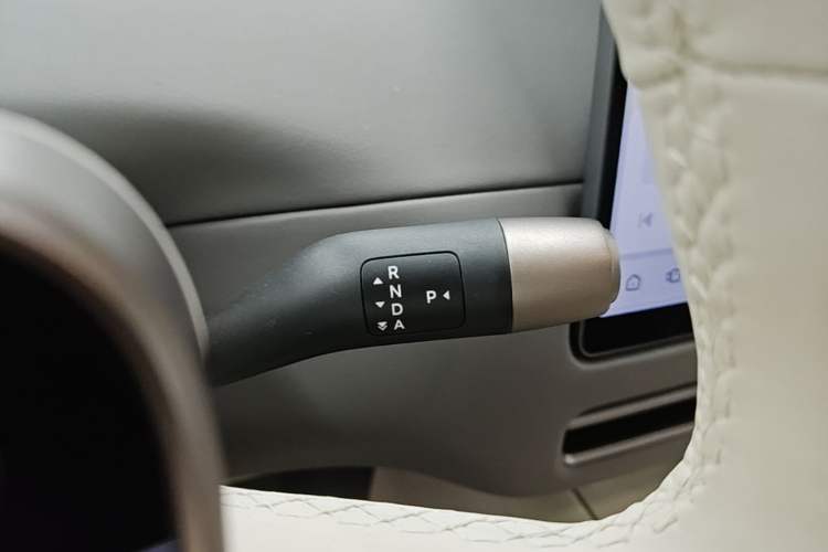 Used Li Auto i8 2025 Model Standard Version Gear Lever
