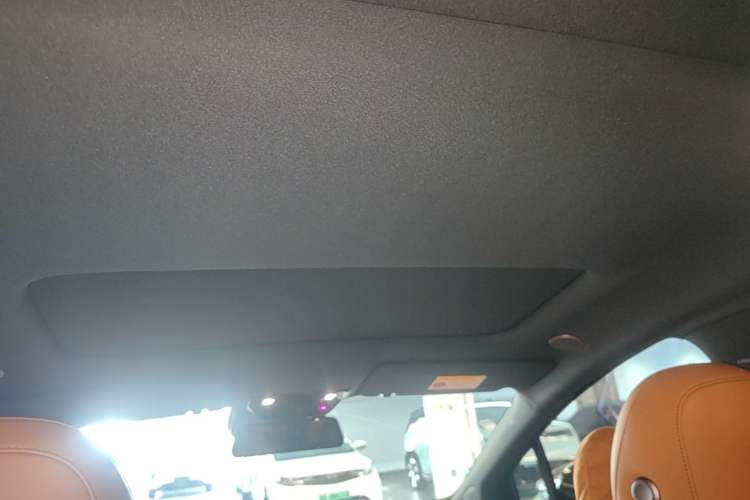 Used Li Auto i8 2025 Model Standard Version Headliner