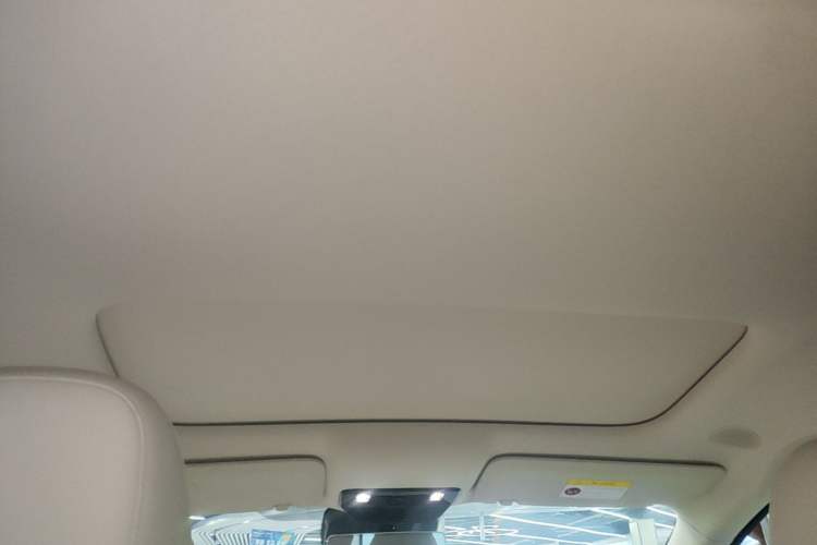 Used Li Auto i8 2025 Model Standard Version Headliner