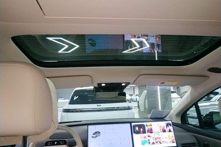 Used Li Auto i8 2025 Model Standard Version Headliner