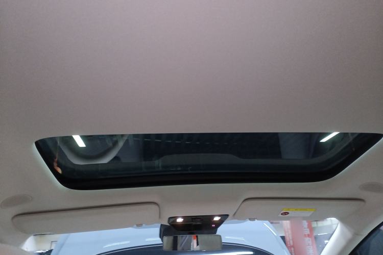 Used Li Auto i8 2025 Model Standard Version Headliner