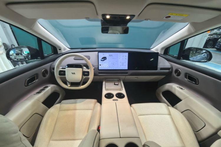 Used Li Auto i8 2025 Model Standard Version Interior 7