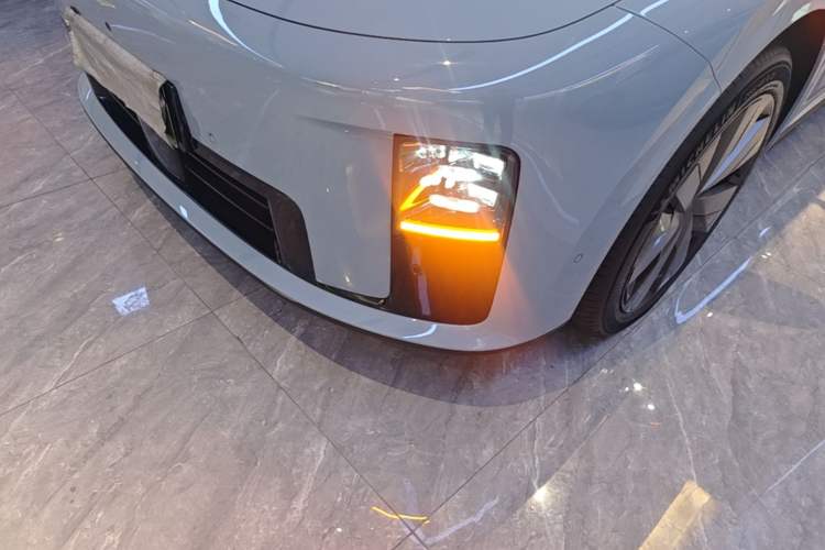 Used Li Auto i8 2025 Model Standard Version Left Front Headlight