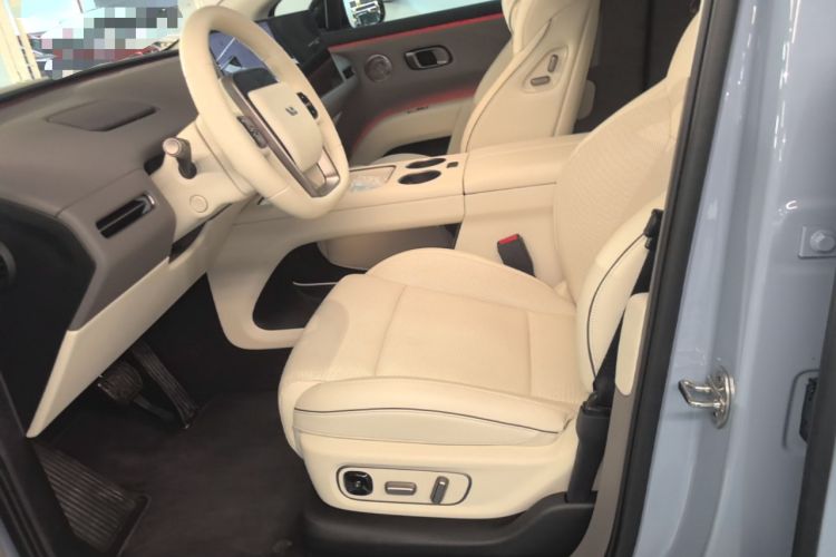 Used Li Auto i8 2025 Model Standard Version Left Front Seat