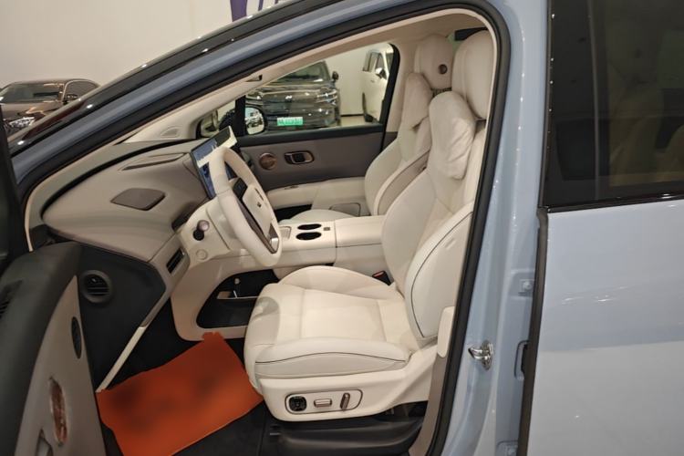 Used Li Auto i8 2025 Model Standard Version Left Front Seat