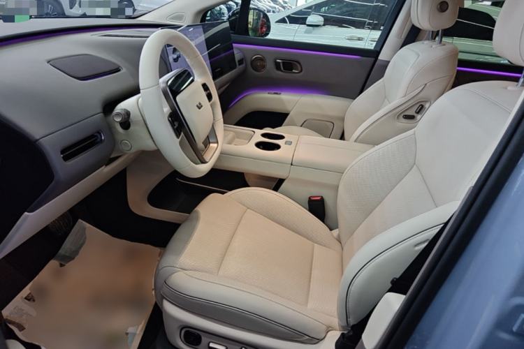 Used Li Auto i8 2025 Model Standard Version Left Front Seat