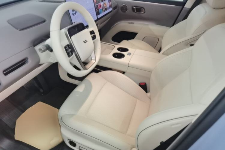 Used Li Auto i8 2025 Model Standard Version Left Front Seat