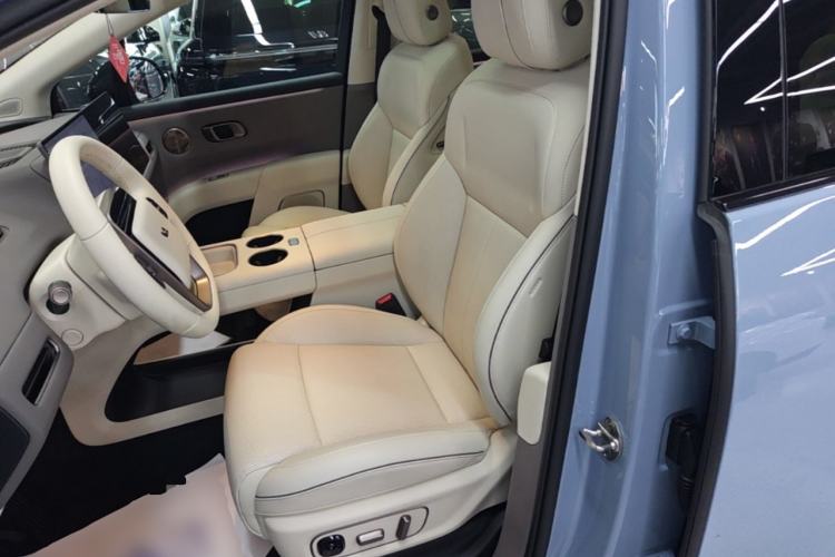 Used Li Auto i8 2025 Model Standard Version Left Front Seat