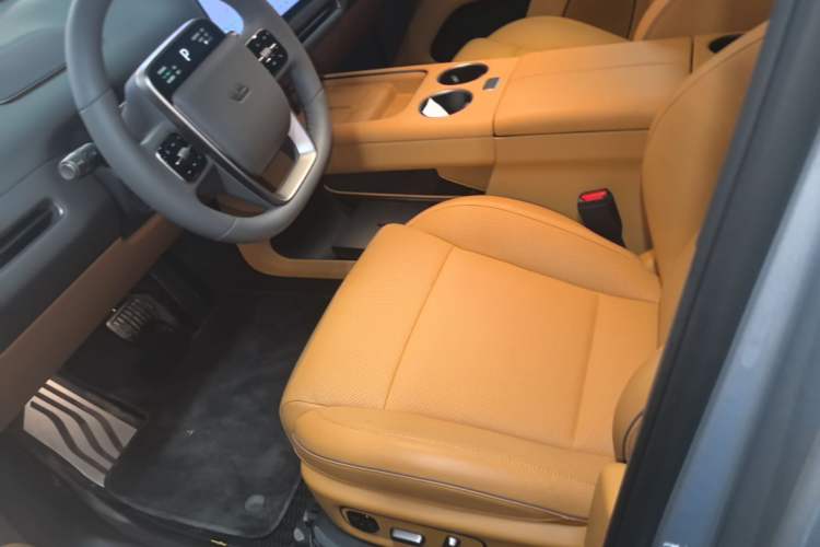Used Li Auto i8 2025 Model Standard Version Left Front Seat
