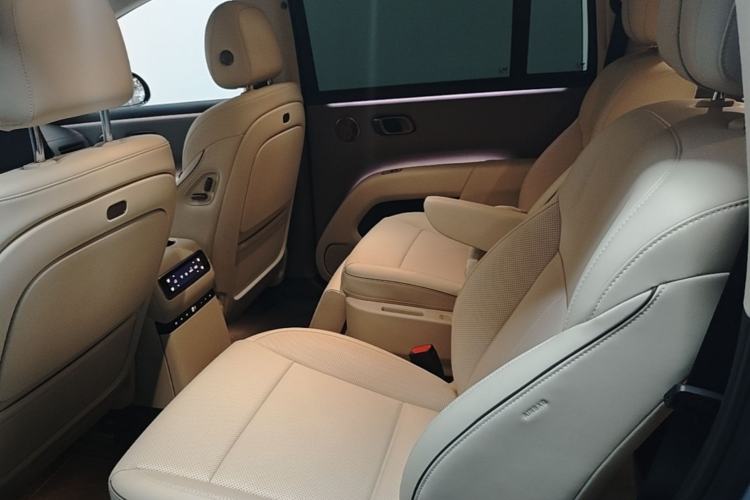 Used Li Auto i8 2025 Model Standard Version Left Rear Seat