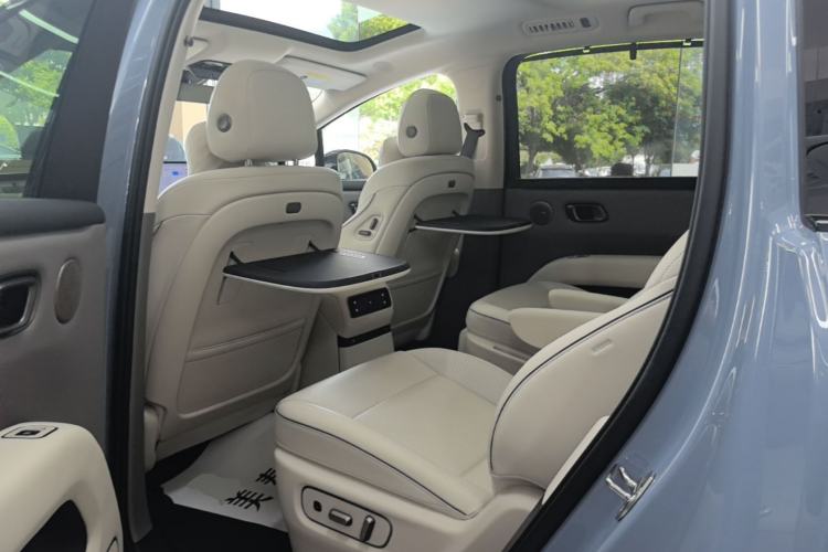 Used Li Auto i8 2025 Model Standard Version Left Rear Seat
