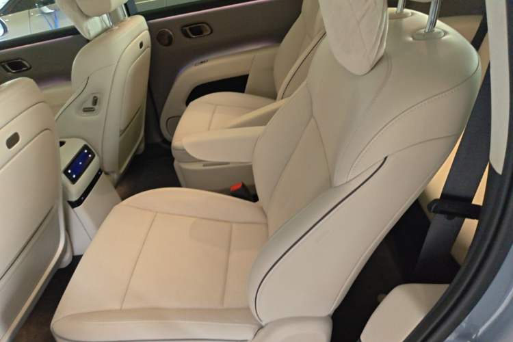 Used Li Auto i8 2025 Model Standard Version Left Rear Seat