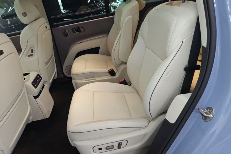 Used Li Auto i8 2025 Model Standard Version Left Rear Seat