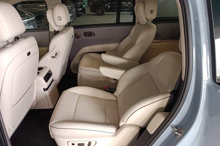 Used Li Auto i8 2025 Model Standard Version Left Rear Seat