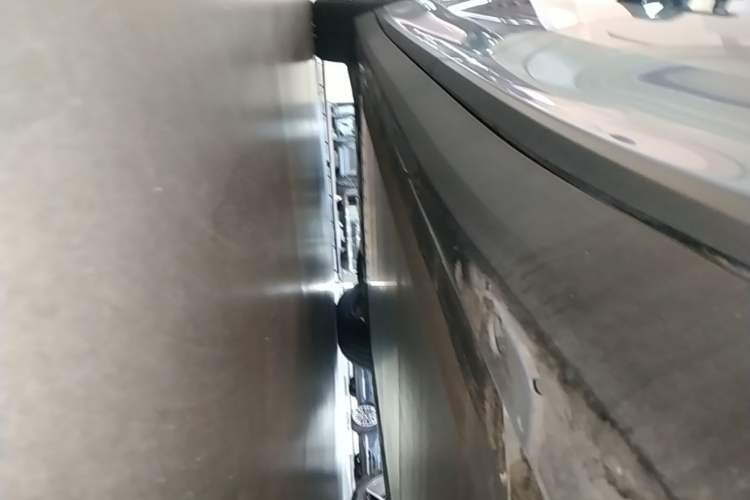Used Li Auto i8 2025 Model Standard Version Left Side Sill