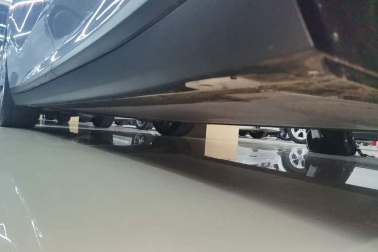Used Li Auto i8 2025 Model Standard Version Left Side Sill
