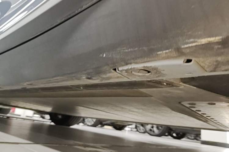 Used Li Auto i8 2025 Model Standard Version Left Side Sill
