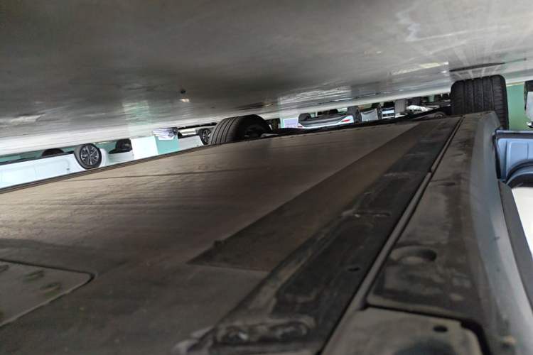 Used Li Auto i8 2025 Model Standard Version Left Side Sill