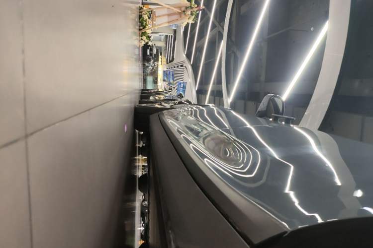 Used Li Auto i8 2025 Model Standard Version Left Side Sill