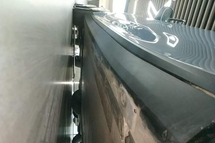 Used Li Auto i8 2025 Model Standard Version Left Side Sill