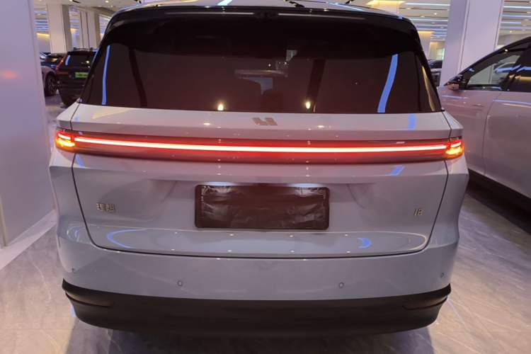 Used Li Auto i8 2025 Model Standard Version Rear
