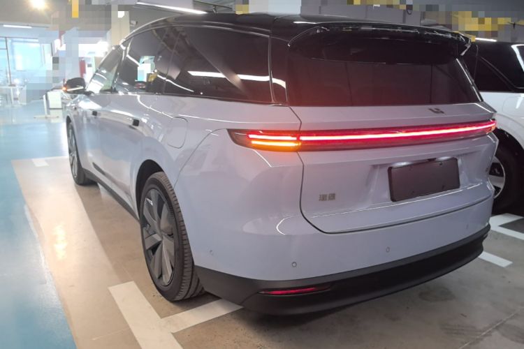 Used Li Auto i8 2025 Model Standard Version Rear Left 45 Deg