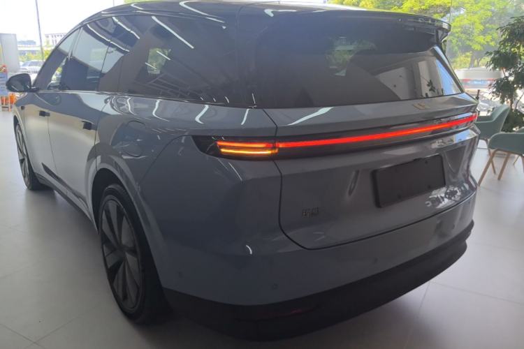 Used Li Auto i8 2025 Model Standard Version Rear Left 45 Deg