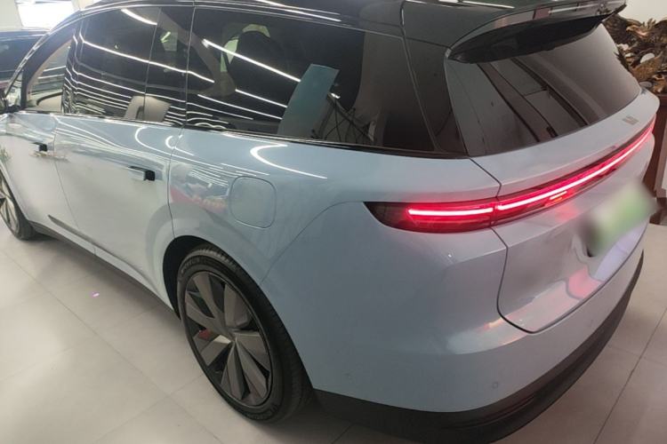Used Li Auto i8 2025 Model Standard Version Rear Left 45 Deg