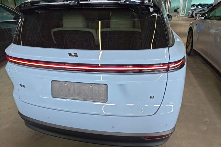 Used Li Auto i8 2025 Model Standard Version Rear