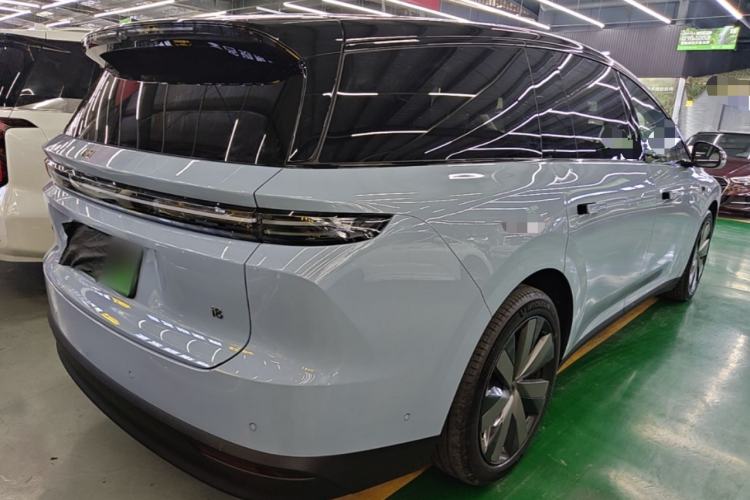 Used Li Auto i8 2025 Model Standard Version Rear Right 45 Deg